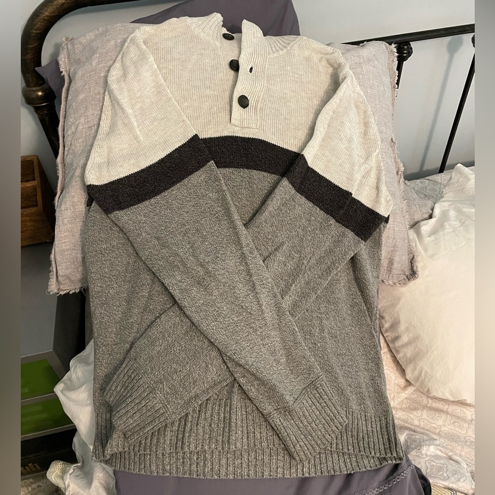 Mens American Eagle 1/4 button sweater